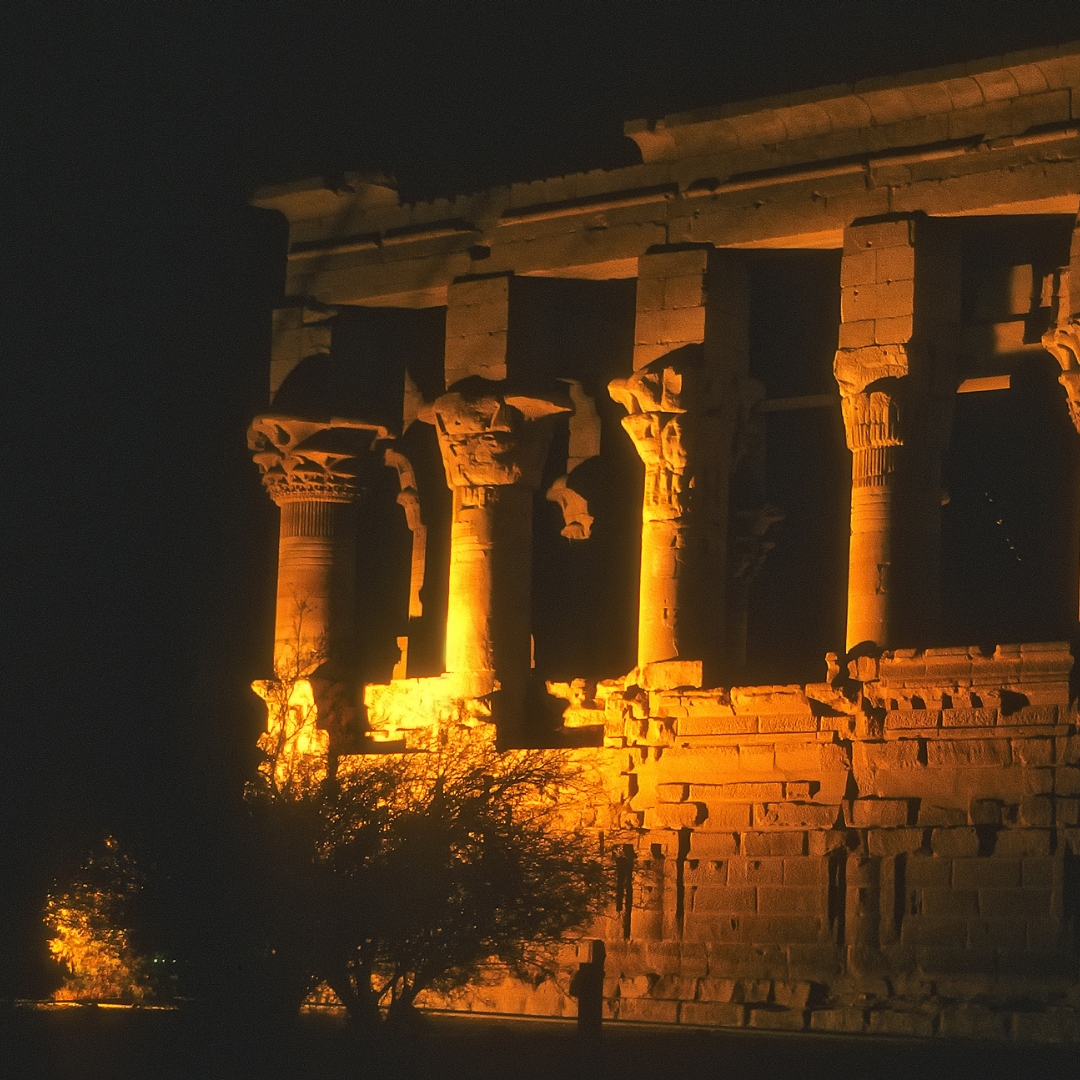 que ver en aswan
