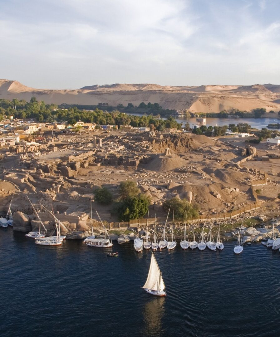 que es mejor ver la presa de aswan o alejandria